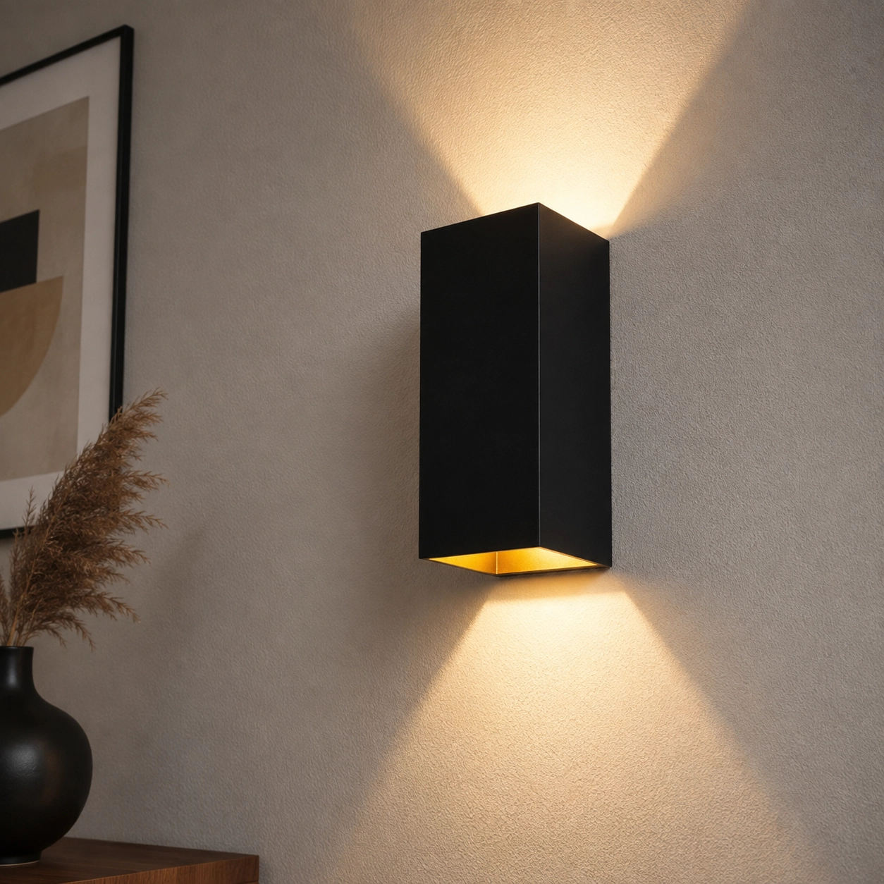Strakke wandlamp Dante XL zwart met goud