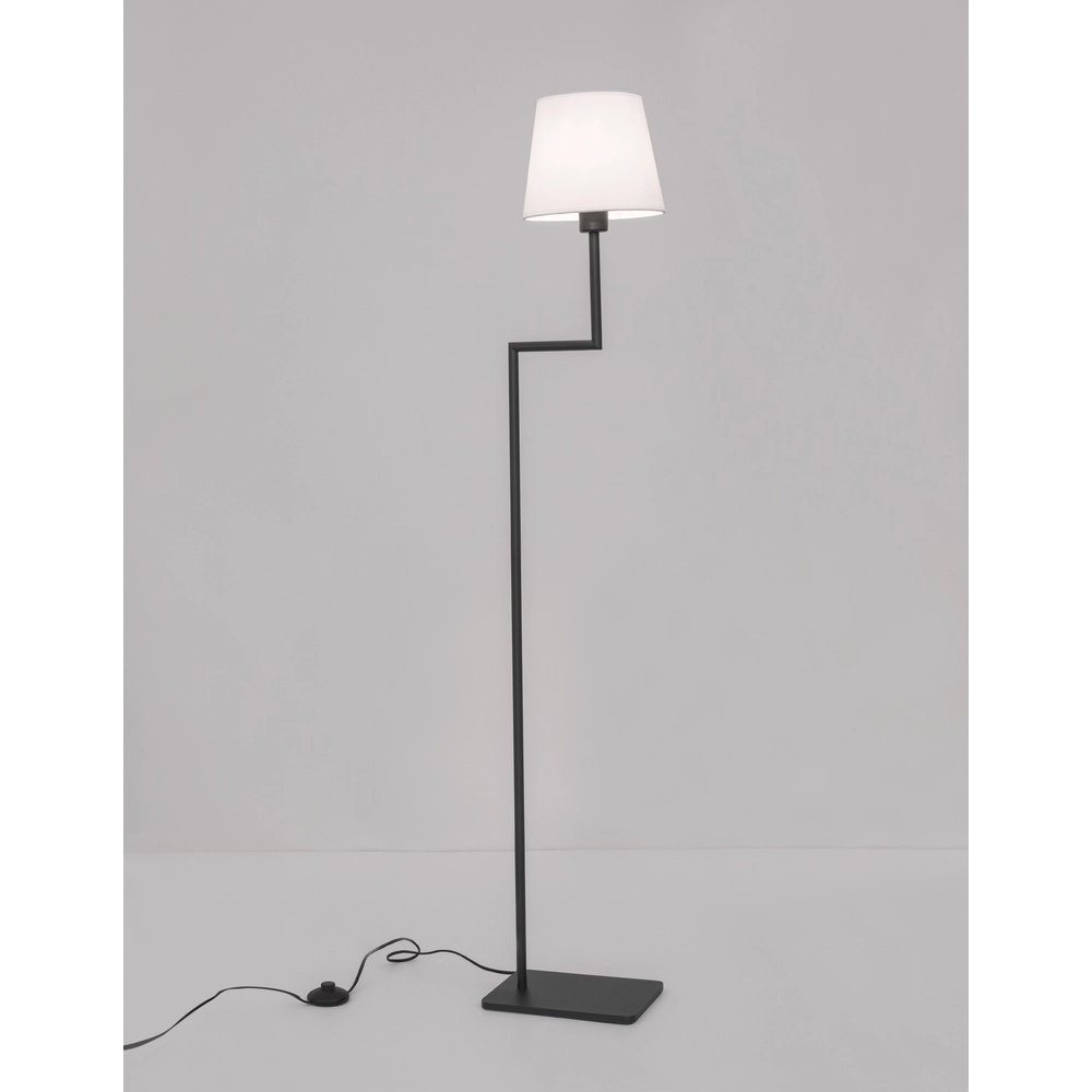 Vloerlamp Savona zwart met witte kap Vloerlamp Savona zwart met witte kap