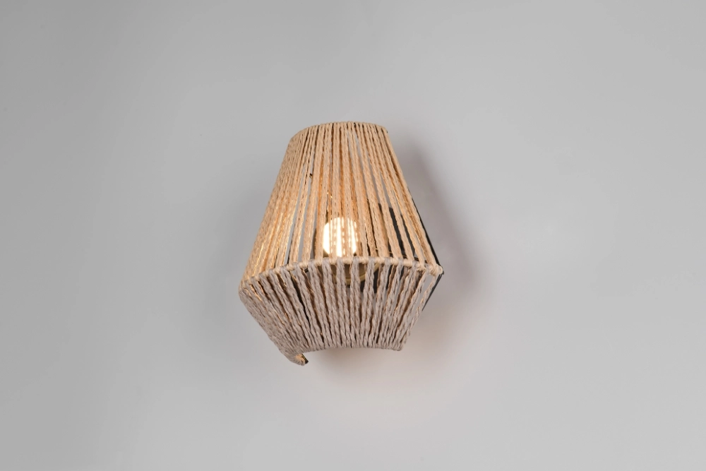 Rotan wandlamp Lira oplaadbaar