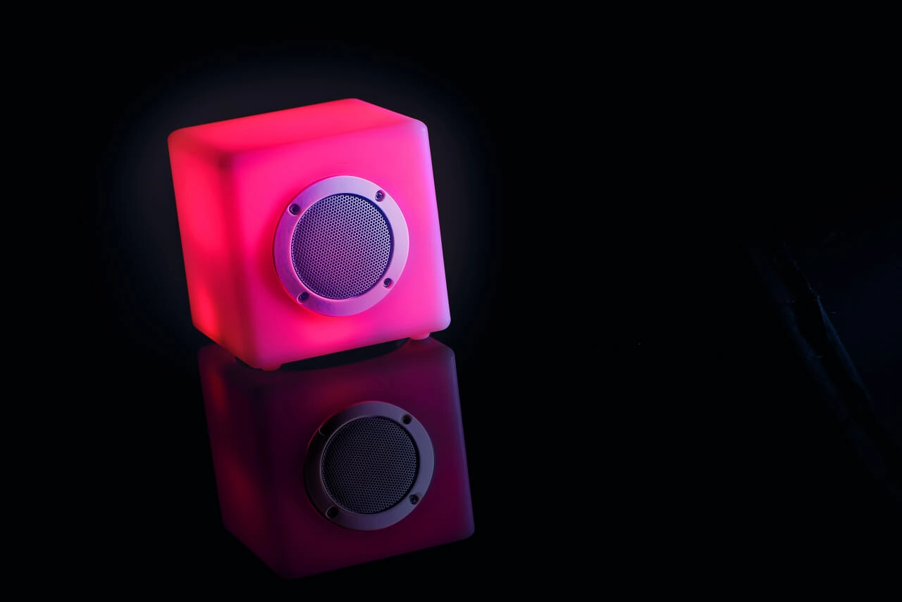 Tafellamp Cube 15 RGB met speaker GardenLights 5907800857511