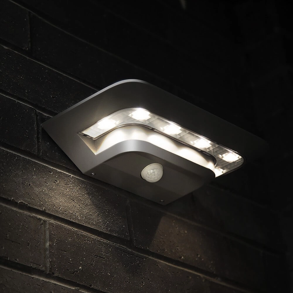 Solar wandlamp Ghost Solar zilvergrijs Lutec 4250294308191