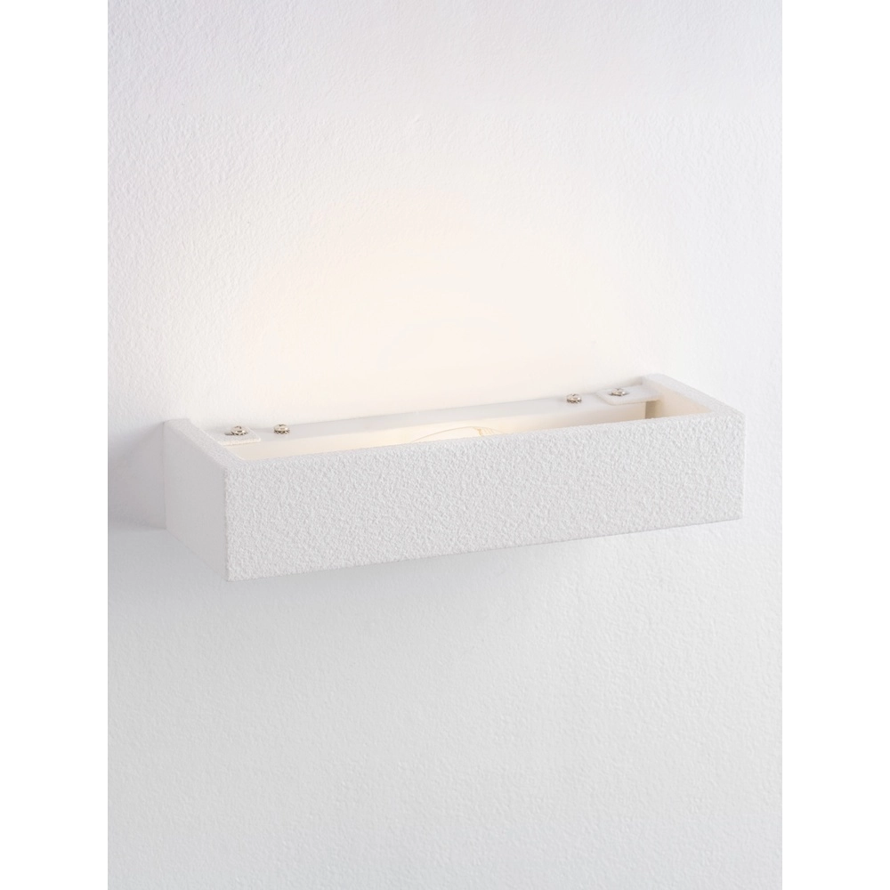Strakke wandlamp Lita wit