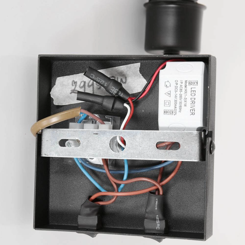 Wandlamp Stang zwart met strokleurige kap Steinhauer 8712746172010