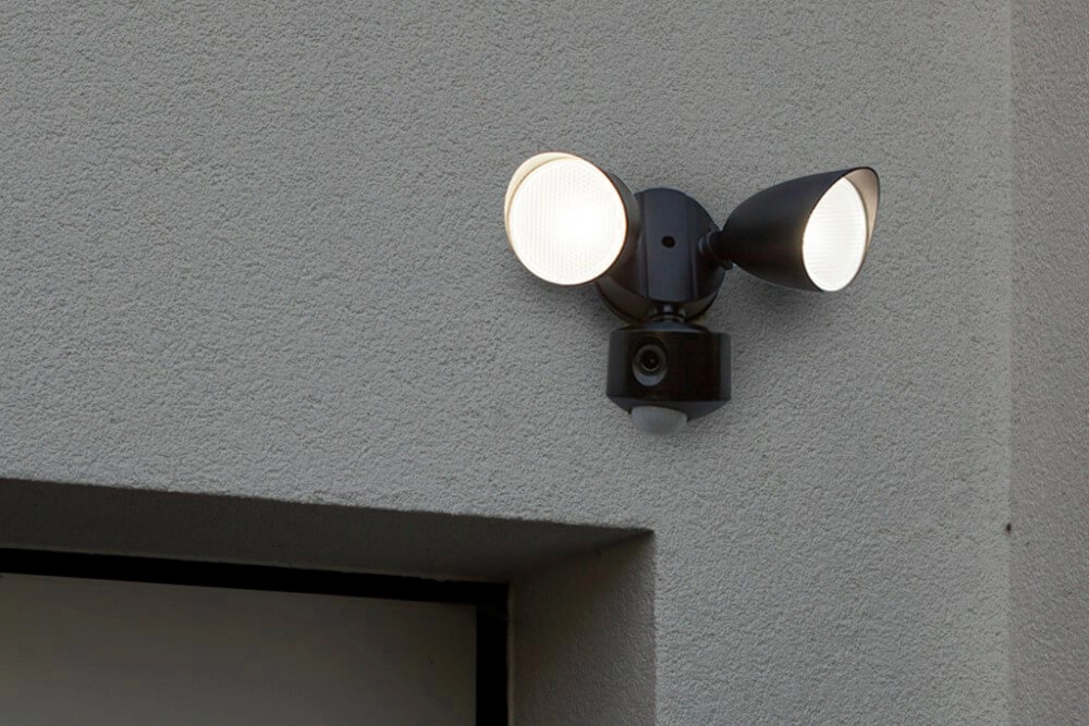 Wandlamp Draco zwart met camera Lutec 6939412013992