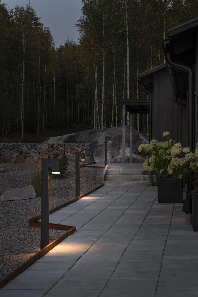 Strakke padverlichting Antares 100cm zwart KonstSmide 7318304147509