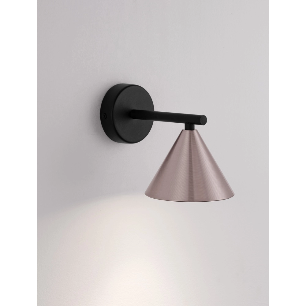 Wandlamp Conico enkel zwart met koffiebruin Lyora 5212017475381