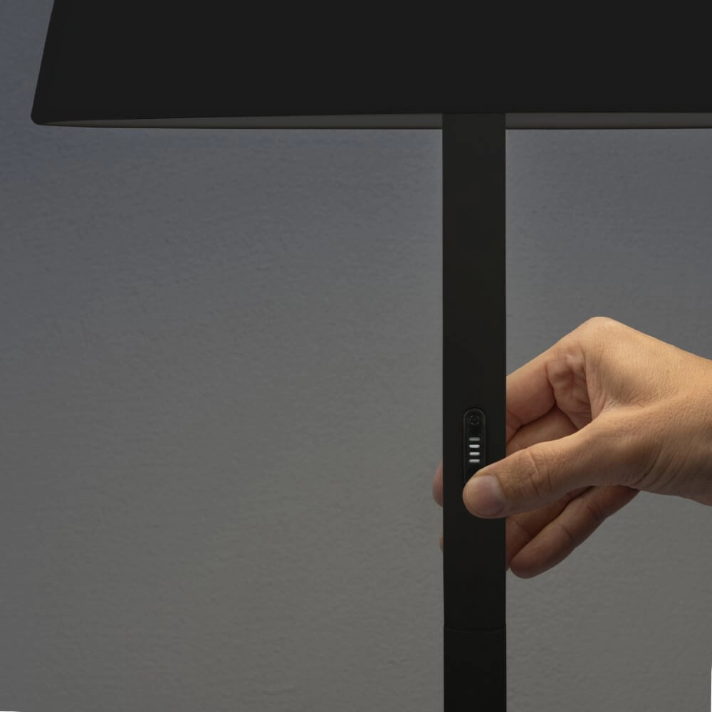 Oplaadbare schemerlamp voor buiten Pomezia zwart KonstSmide 7318307824759