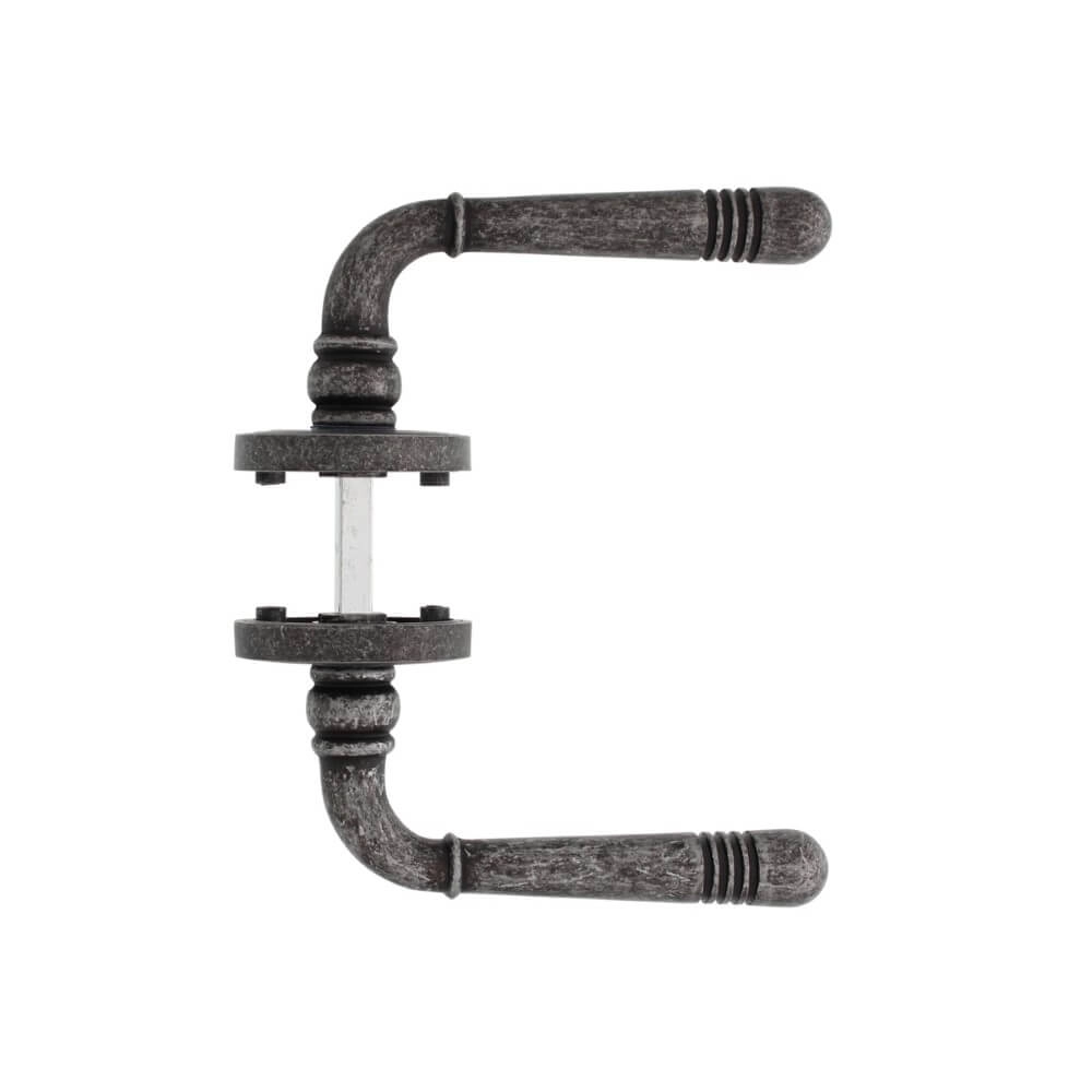 Landelijke deurklink Helena oud grijs Intersteel 8714186392706