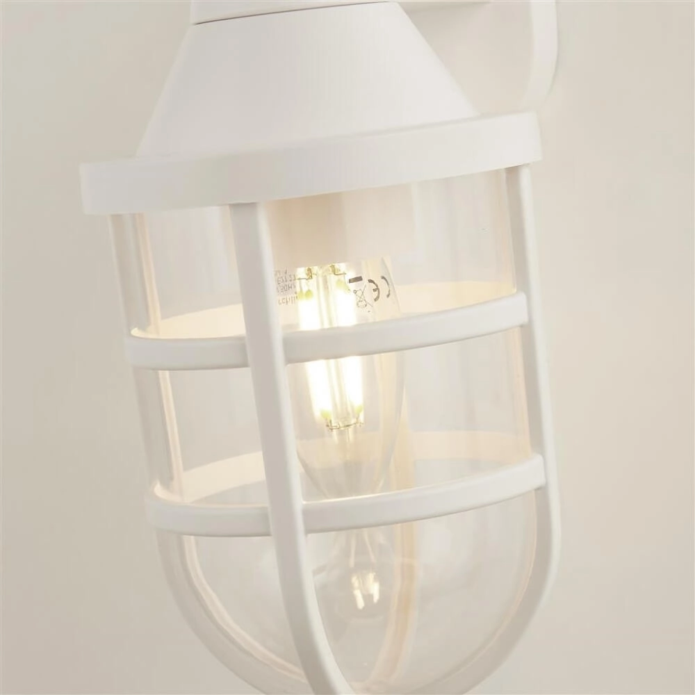 Witte buitenlamp Seaside voor kustgebieden Searchlight 5053423252797