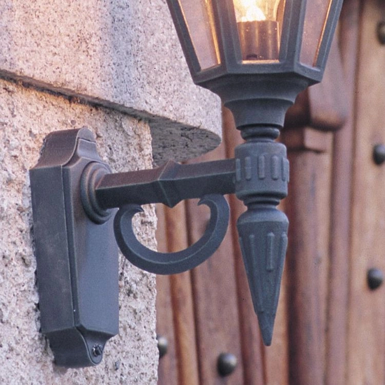 Klassieke muurlamp Pallas Up 28cm zwart KonstSmide 7318304817501
