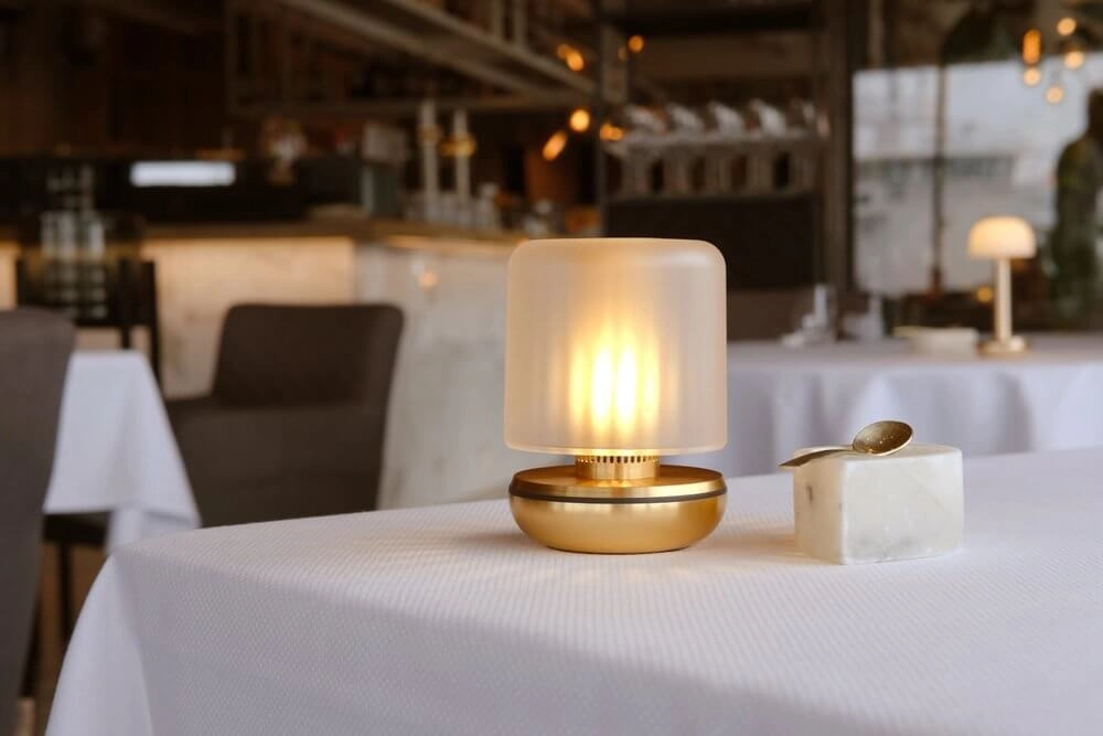 Oplaadbare tafellamp Firefly gold frosted Humble 6097522143159