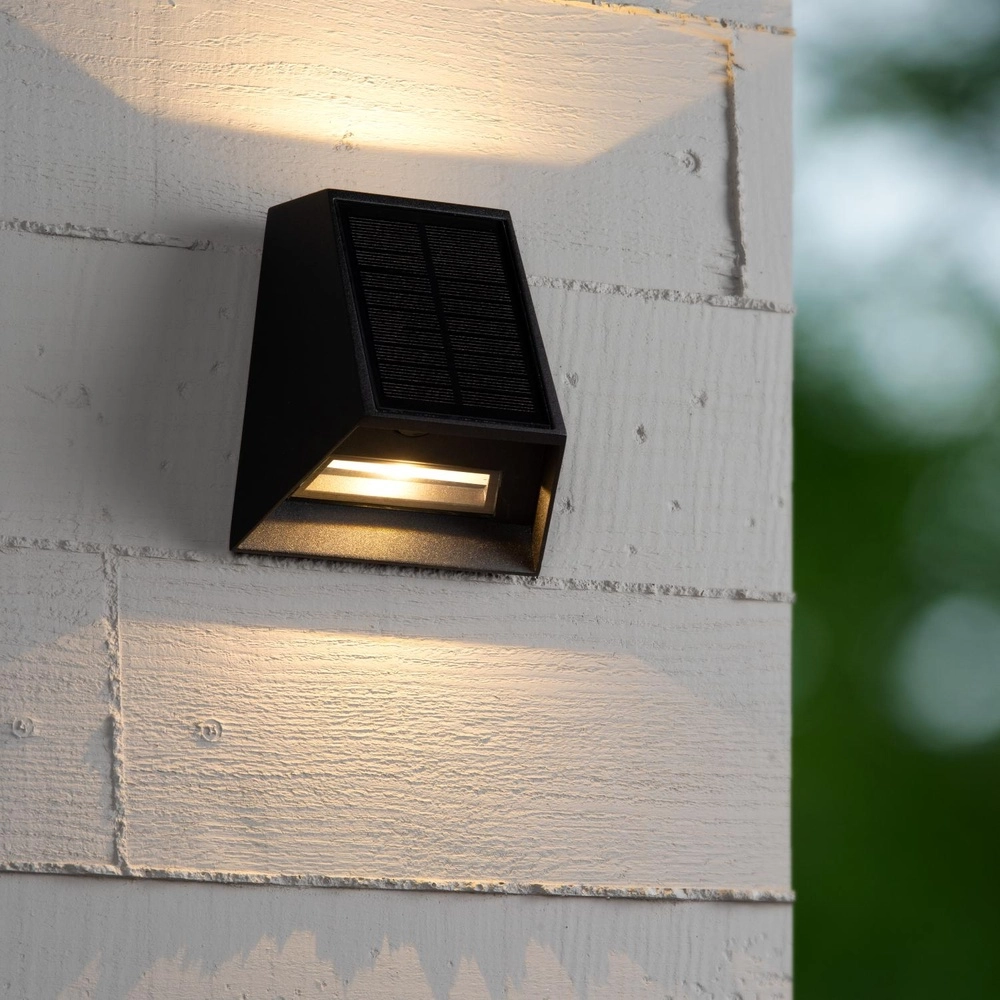 Wandlamp Luton solar zwart Lucide 5411212152107
