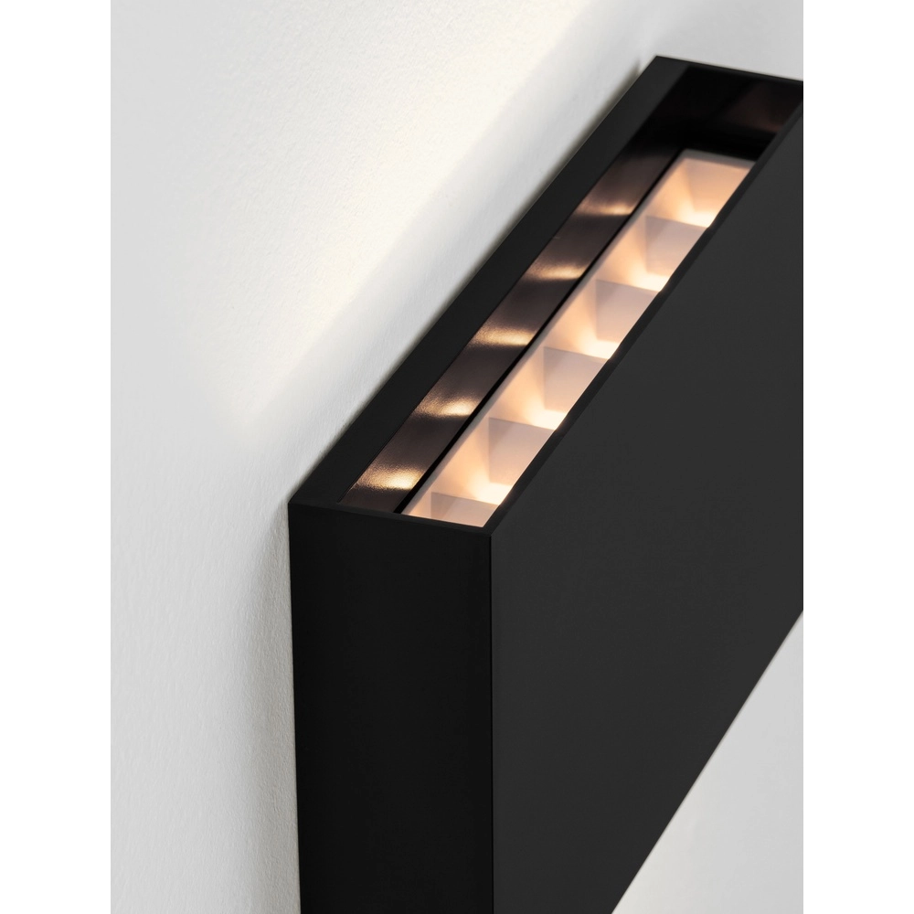 Strakke wandlamp Yoko up en down zwart Lyora 5212017453730