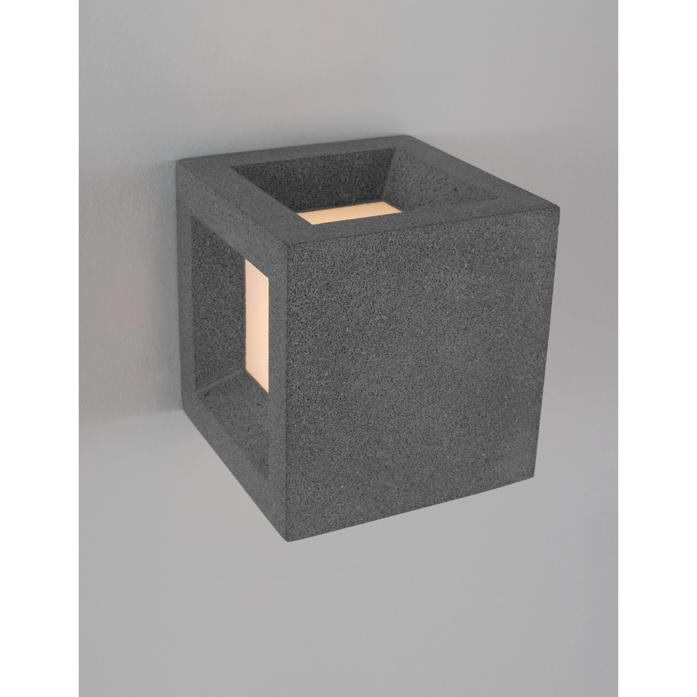 Vierkante wandlamp Castro zwart