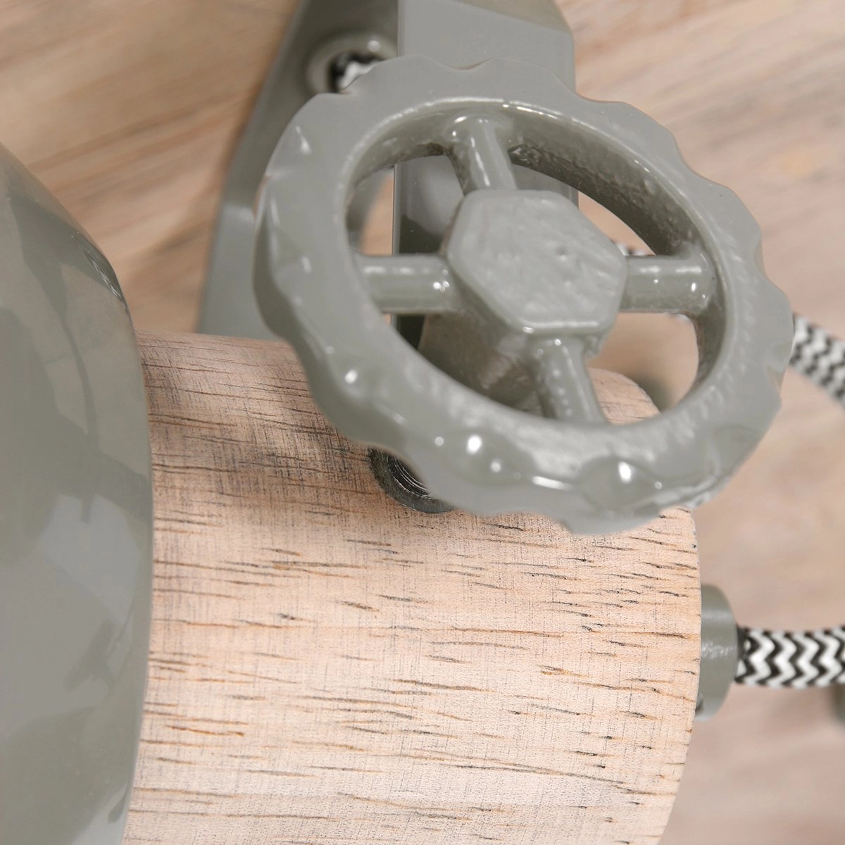 Industriële plafondlamp Gearwood 3-lichts retro groen met hout Steinhauer 8712746135398