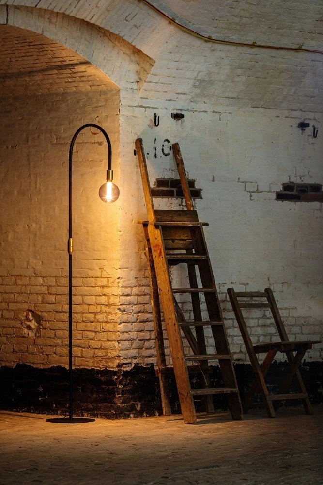 Vloerlamp Pike 180cm zwart met goud ETH 8719075188484