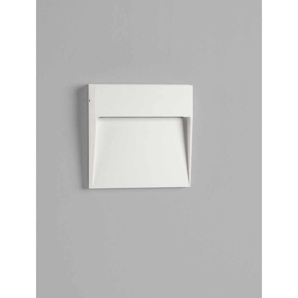 Vierkante wandlamp Fem wit Lyora 5212017478931