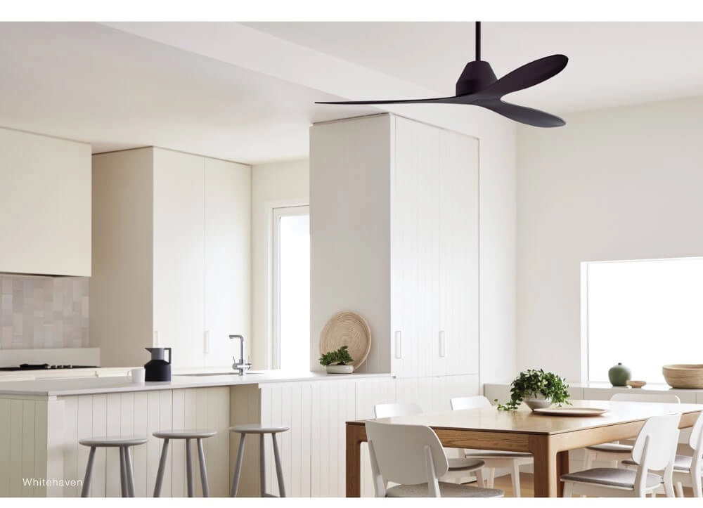 Plafondventilator zwart zonder lamp Whitehaven Ø 143cm IP55 Beacon 9333509136446