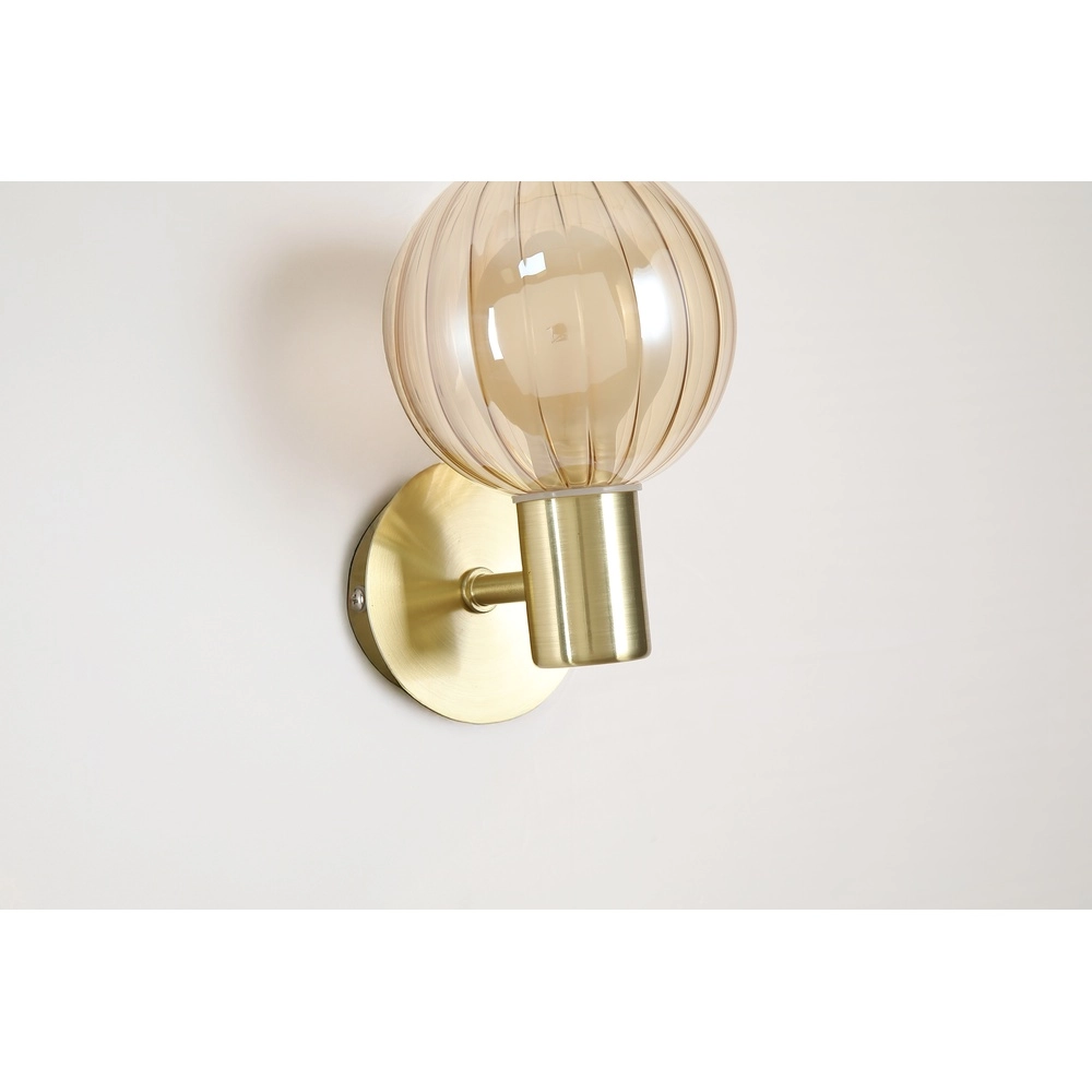 Wandlamp Luminsphere goud enkel Searchlight 5053423297408