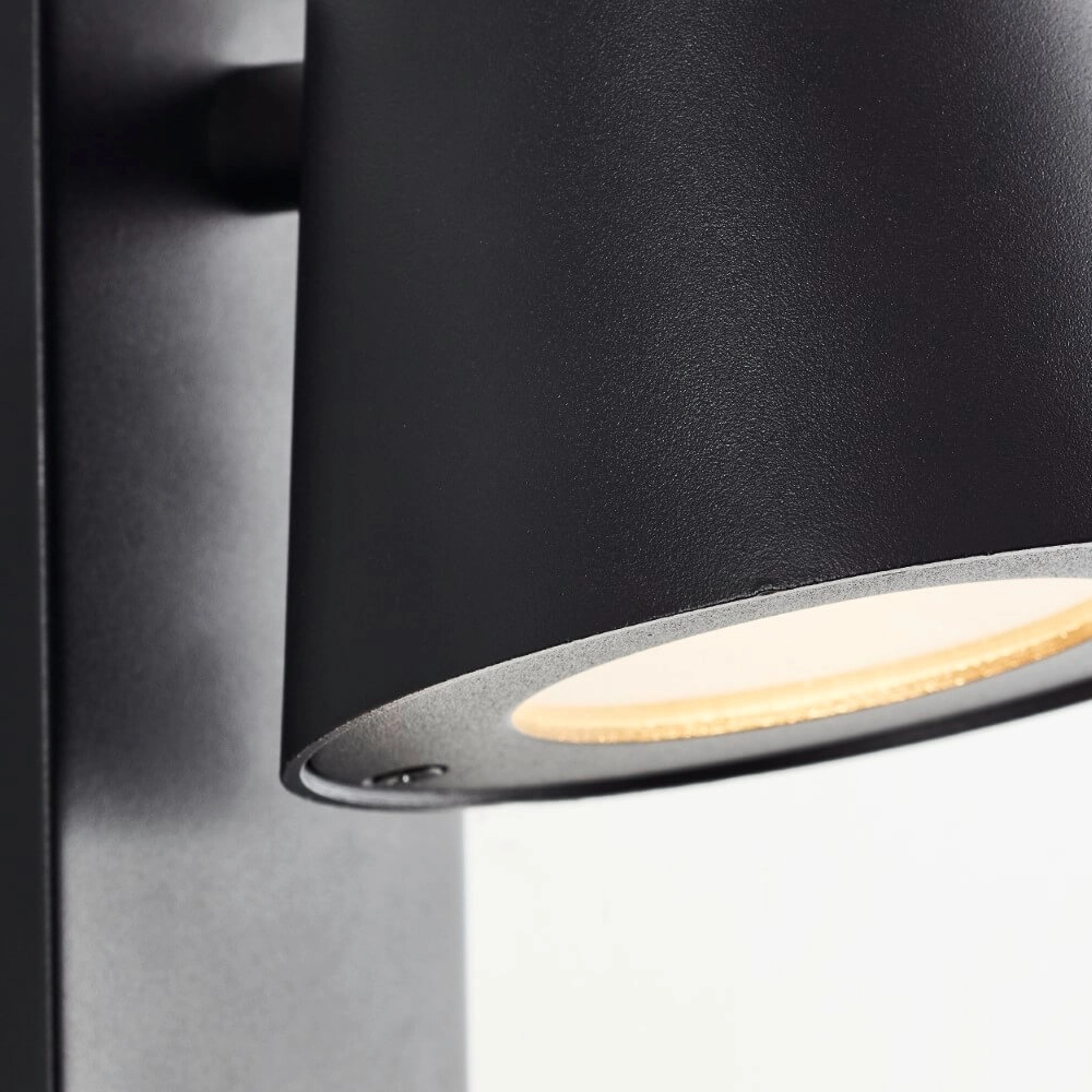 Zwarte wandlamp Bari Brilliant 4004353435775