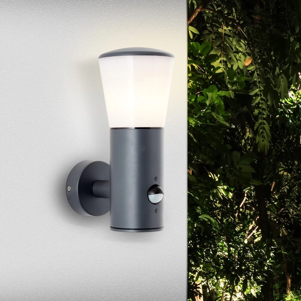 Strakke buitenlamp Cliffi met sensor Brilliant 4004353405969