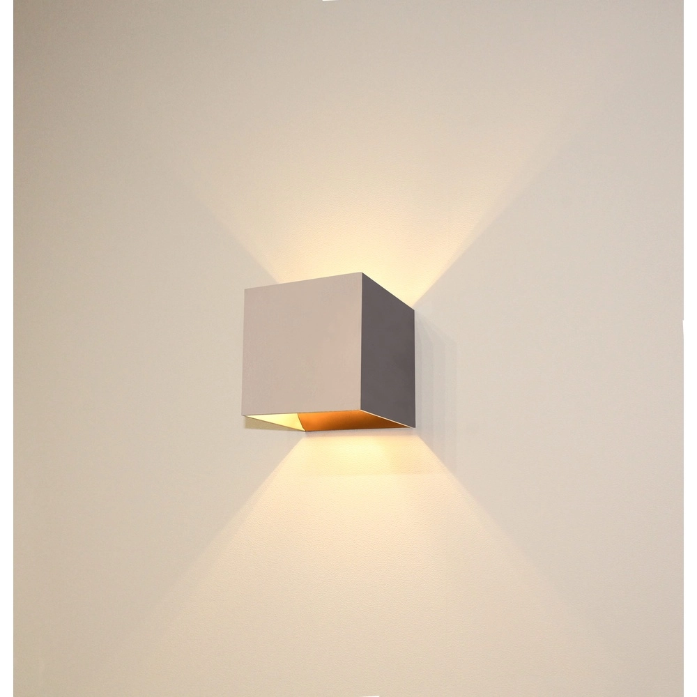 Chamagne wandspot Gymm up & down Chamagne wandspot Gymm up & down