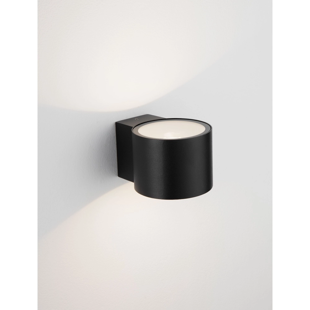 Design wandspot Beta up en down zwart Lyora 5212017453471