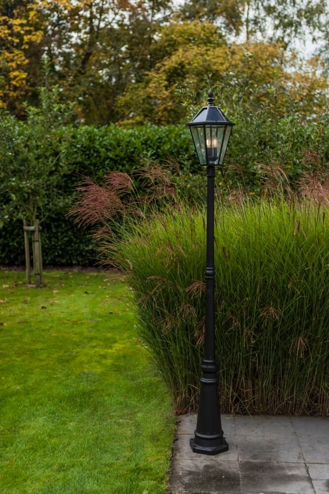 Klassieke lantaarn London solar Lutec 6939412078908