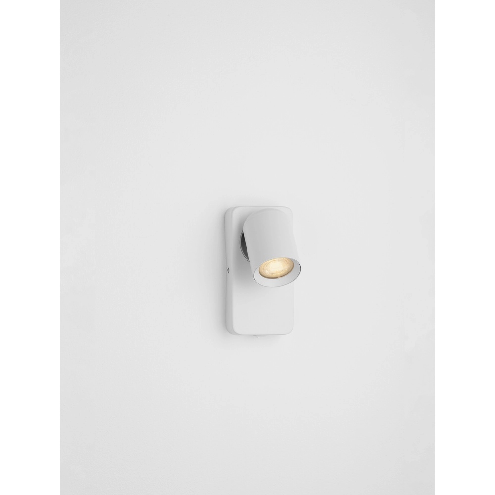 Wandspot Cosmina wit Lyora 5212017455376