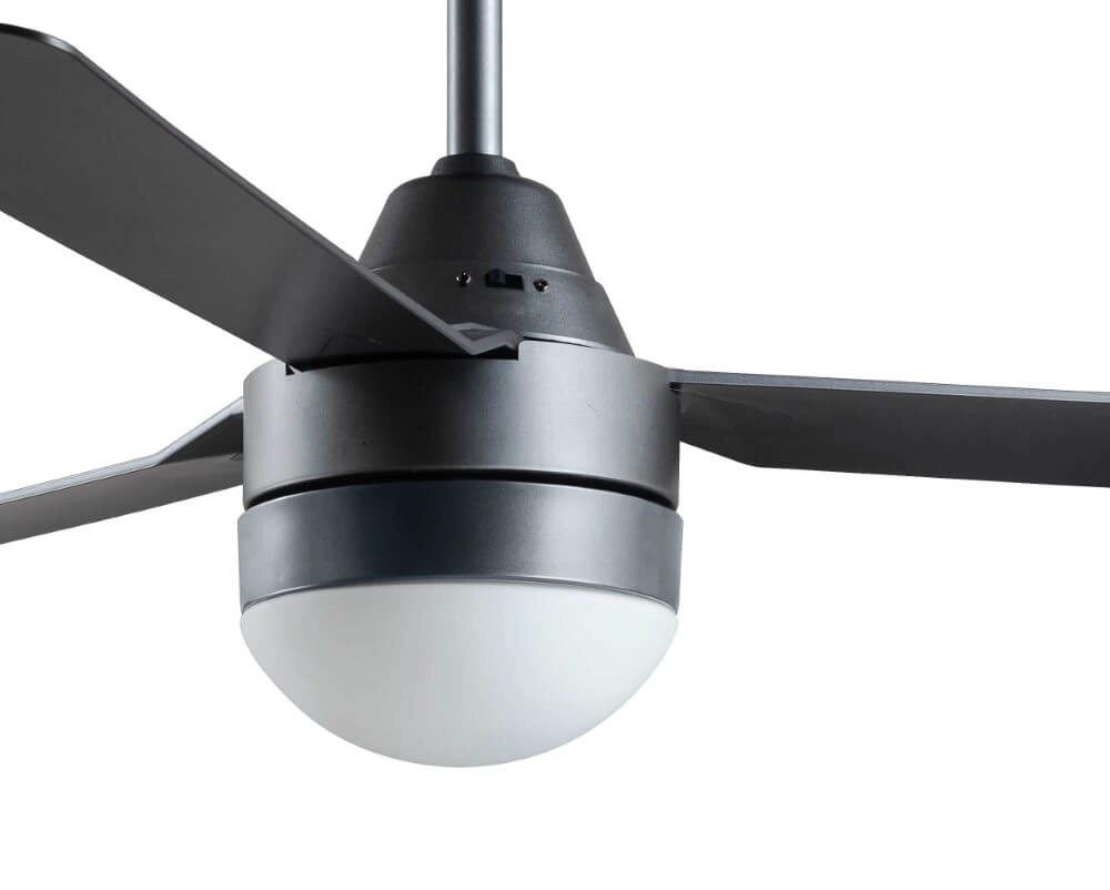 Zwarte ventilator met lamp Megara Ø 122cm IP55 Beacon 9333509165002