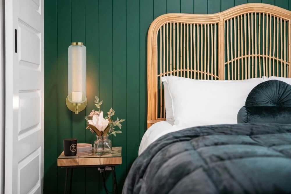 Moderne wandlamp Mod messing Searchlight 5053423273105