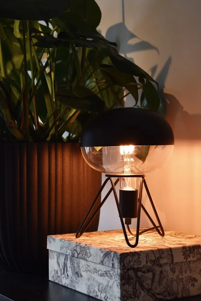 Zwart tripod lampje Tripod Circle 8712879150879