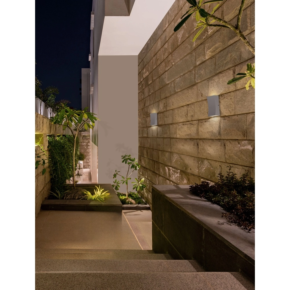 Wandspot Boxy up en down wit Lyora 5212017477101