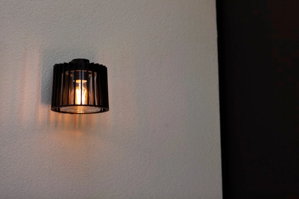 Leuke wandlamp Shyne zwart Lutec 6939412015552