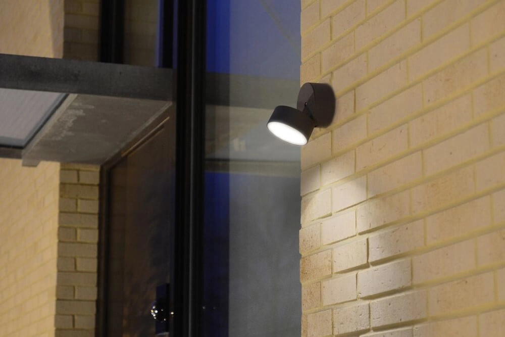 Richtbare wandlamp Trumpet antraciet 900lm Lutec 6939412027500