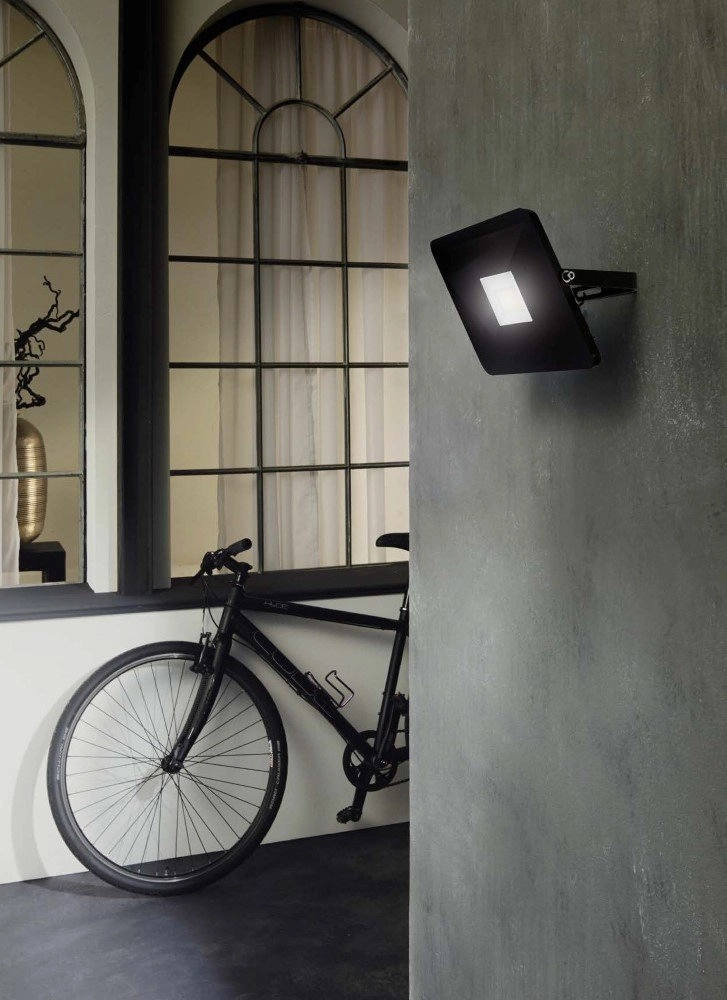 Led straler Faedo 3 50W zwart Eglo 9002759974589