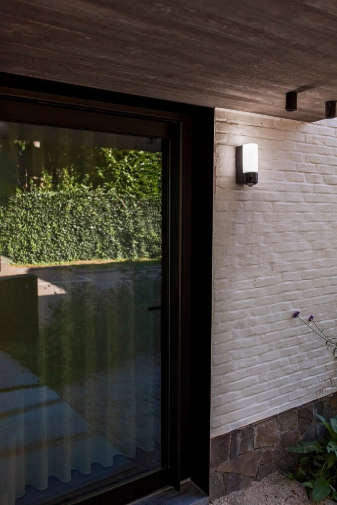 Cilindervormige wandlamp Pollux met camera Lutec 6939412014036