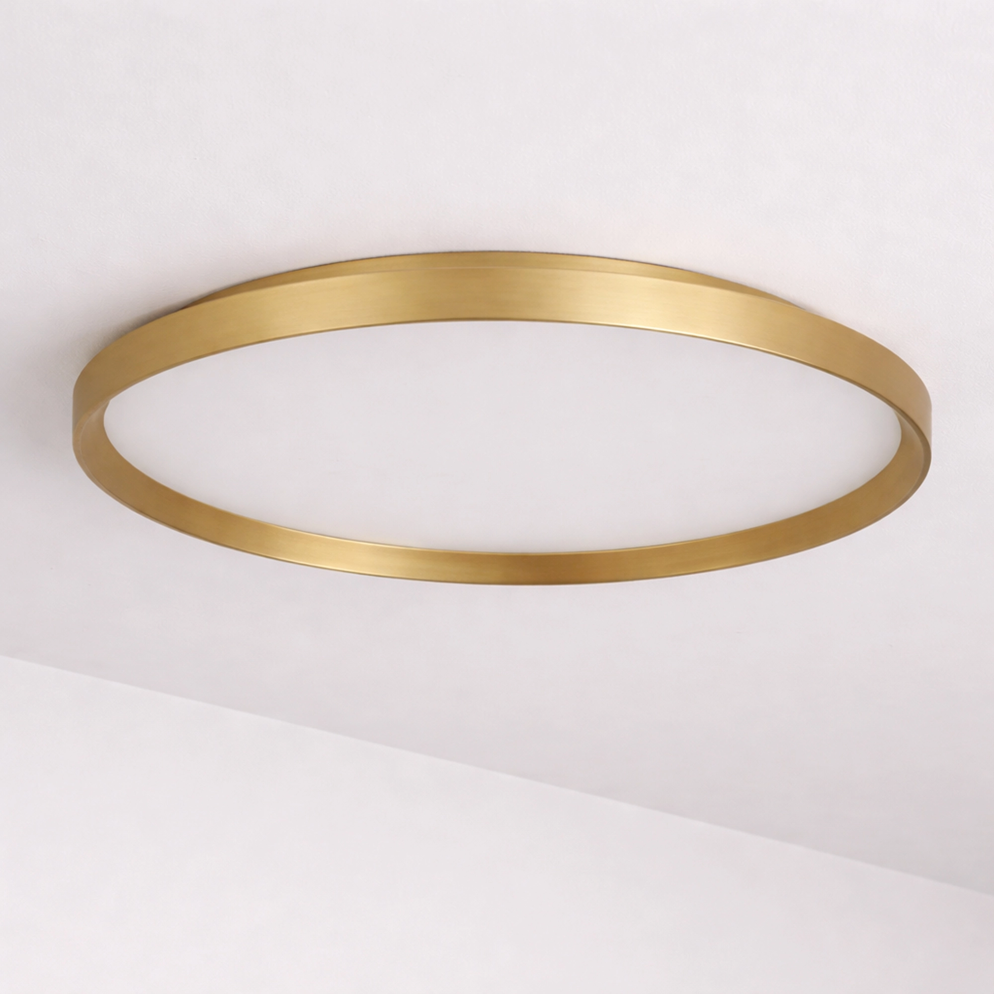 Strakke plafonniere Prisma goud Ø 45cm Lyora 5053423315270
