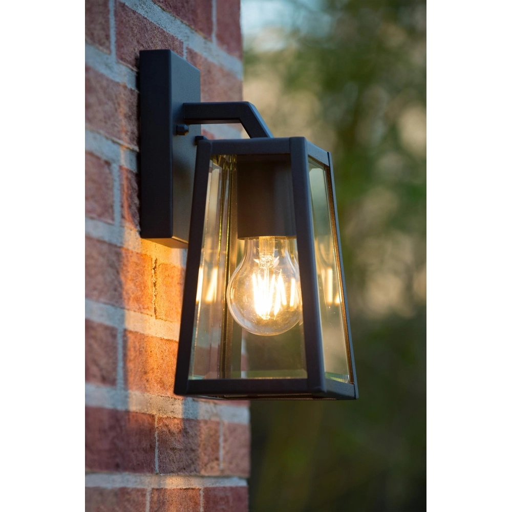Zwarte wandlamp Matslot design Lucide 5411212290397