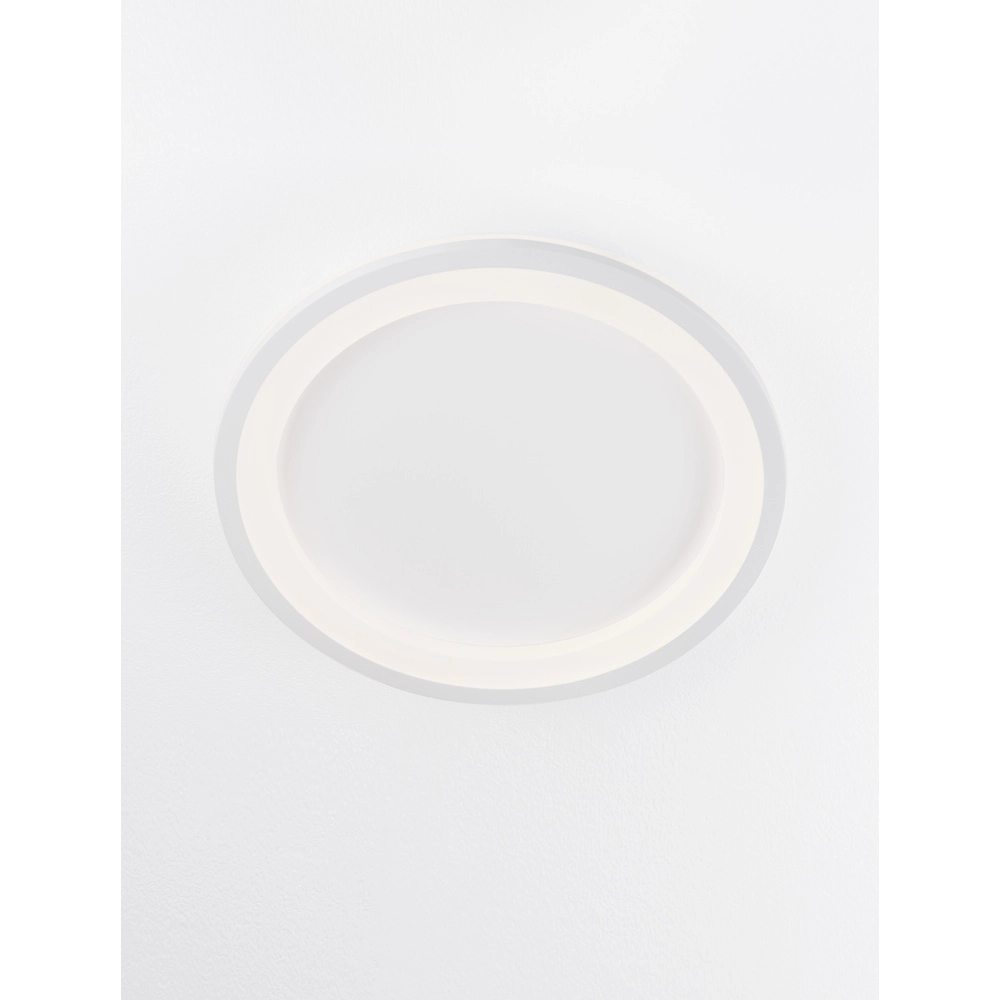 Strakke plafondlamp Oggy wit Ø 37cm Strakke plafondlamp Oggy wit Ø 37cm