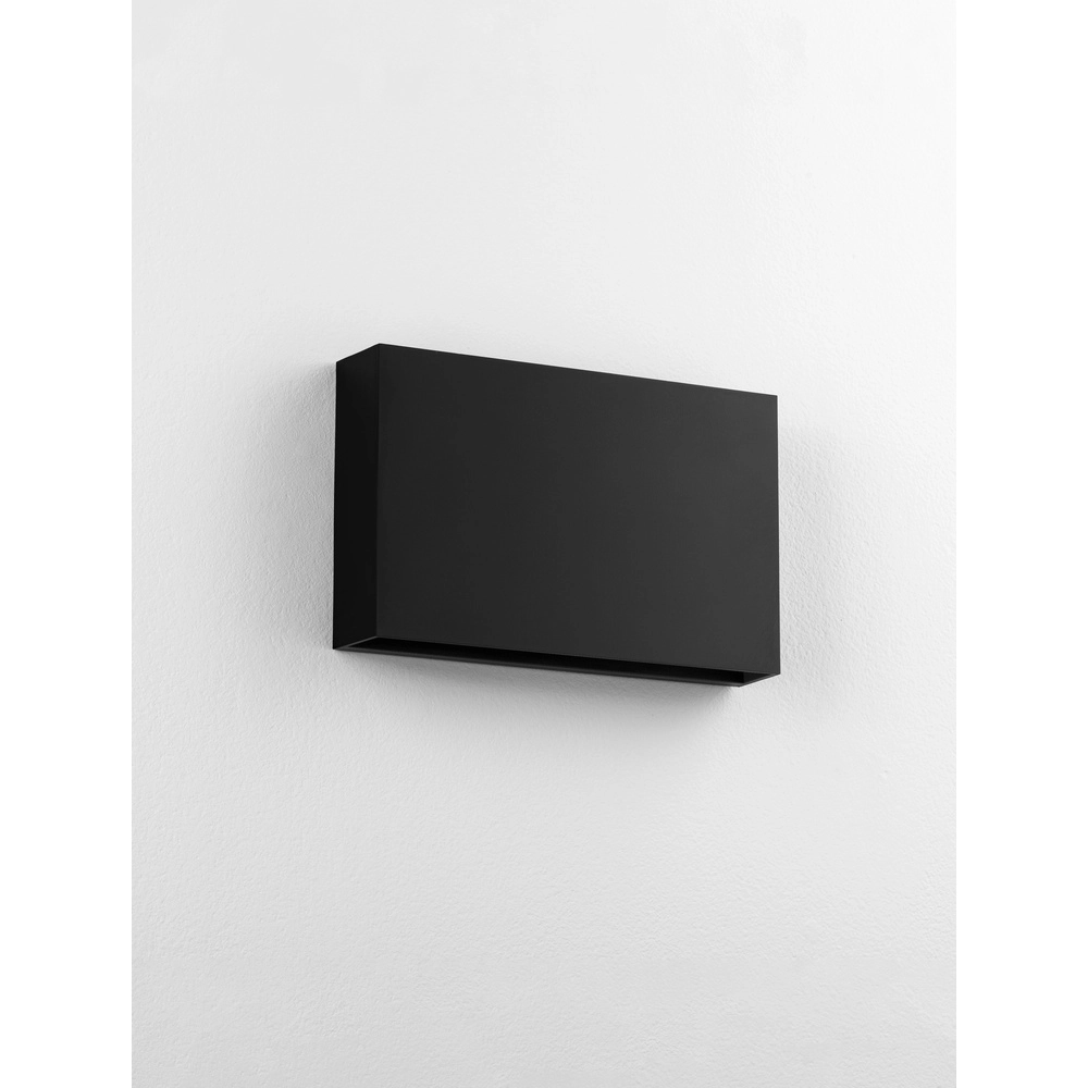 Strakke wandlamp Yoko up en down zwart Lyora 5212017453730