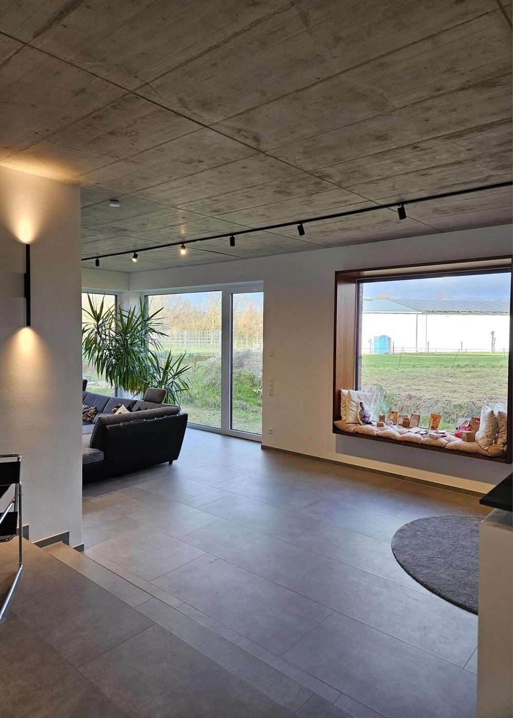 Spot Tevo Wing led zwart 1-fase Lyora 4255805300640