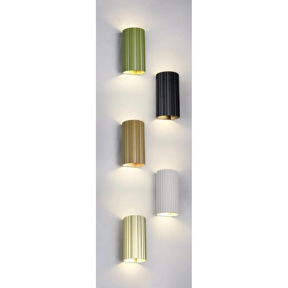 Opbouwspot Soka zwart Trio 4017807657043