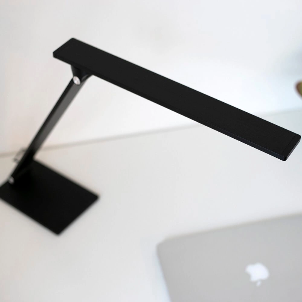 Strakke bureaulamp Serenade LED zwart Steinhauer 8712746132632