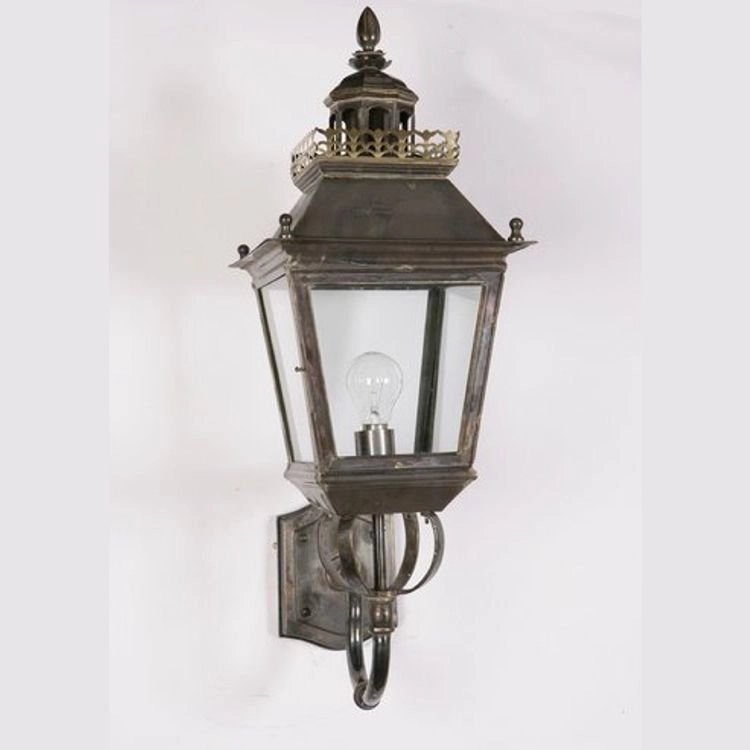 Landelijk buitenlamp Chateau handgemaakt - antiek koper (ANT) Limehouse 8716803506800