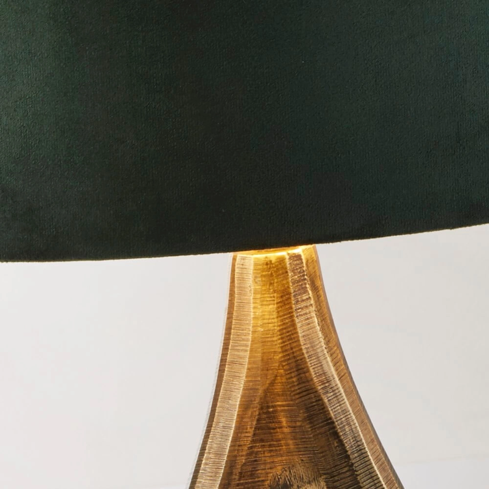Gouden tafellamp Bucklow met groene kap Searchlight 5053423257303
