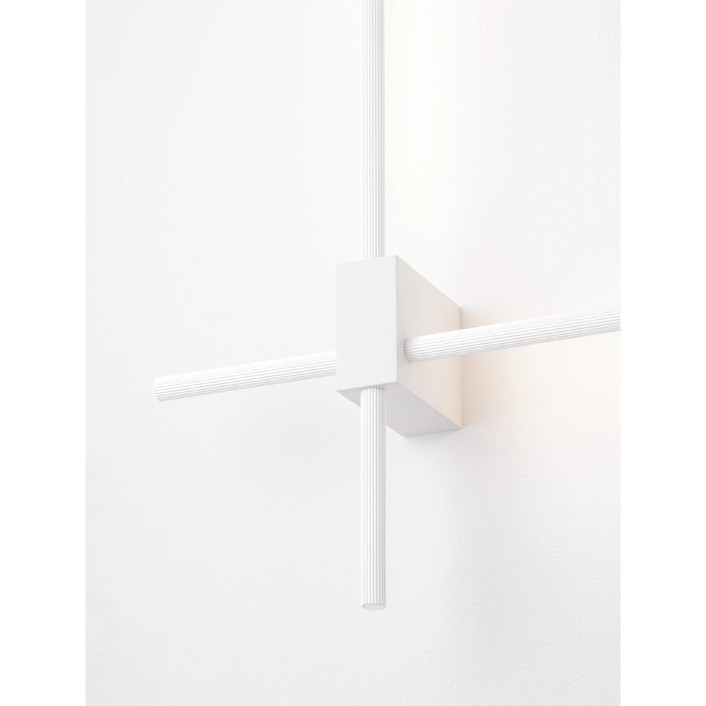 Strakke wandlamp Peak wit Lyora 5212017473721