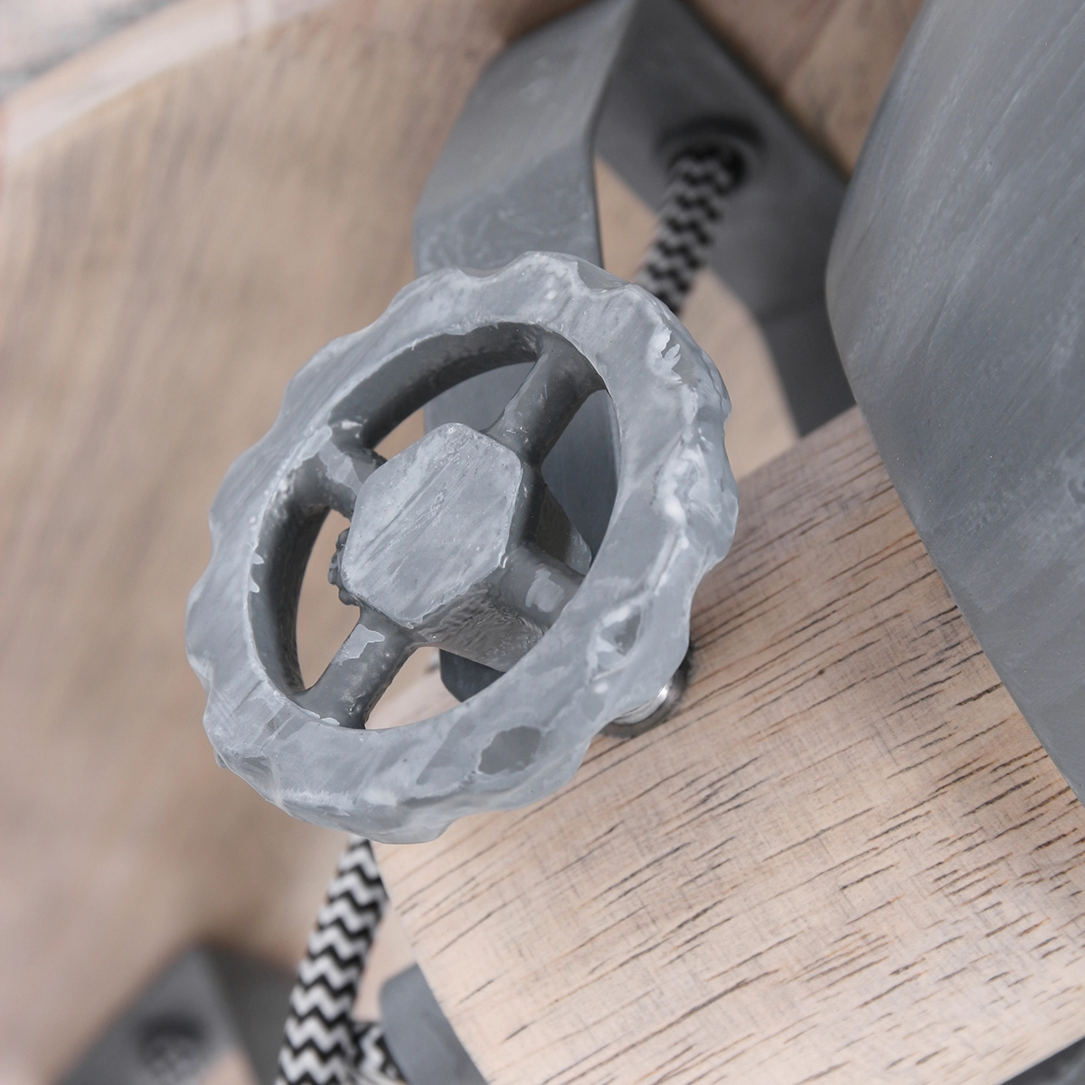 Industriële plafondlamp Gearwood 3-lichts vintage grijs met hout Steinhauer 8712746135404