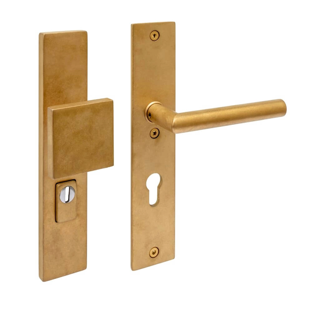 Voordeurbeslag Jura PC 72mm messing getrommeld