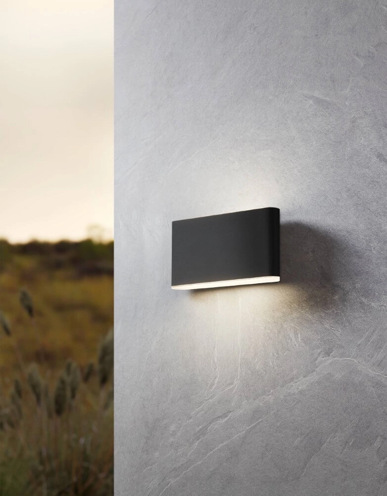 Zwarte wandlamp Grutti 17,5cm Eglo 9008606298129